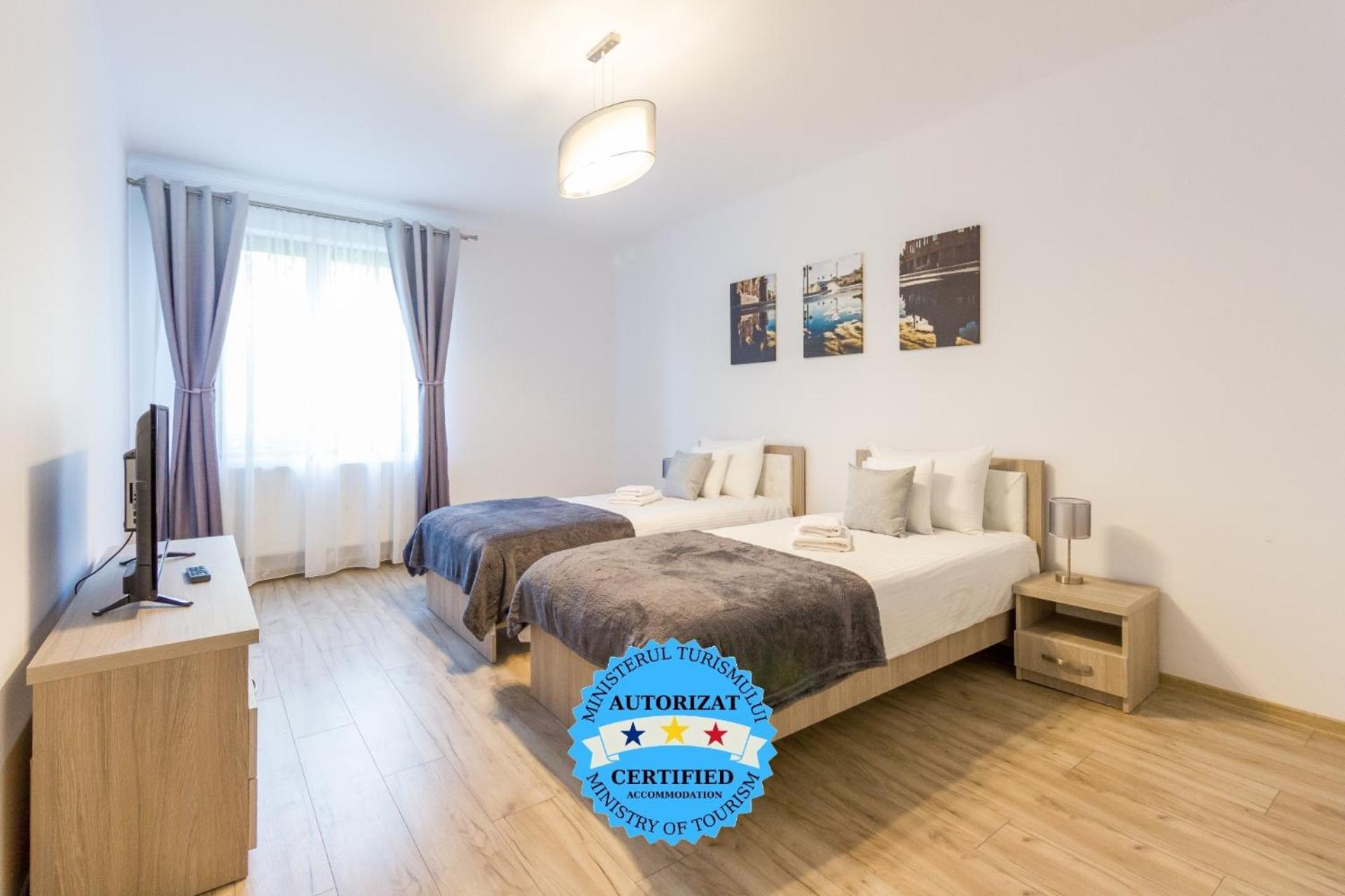 Spacious And Quiet 2 Bedroom Apartment Cluj-Napoca Luaran gambar