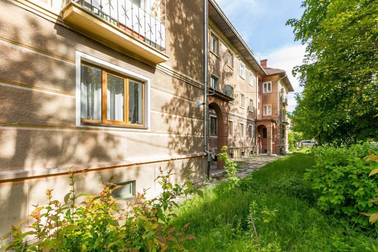 Spacious And Quiet 2 Bedroom Apartment Cluj-Napoca Luaran gambar