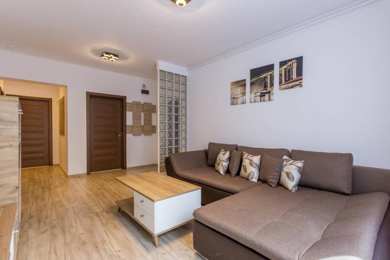 Spacious And Quiet 2 Bedroom Apartment Cluj-Napoca Luaran gambar